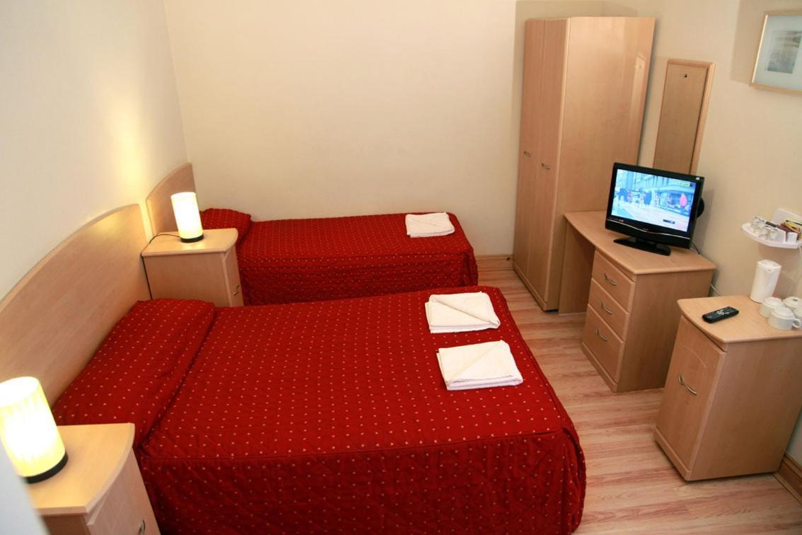 Elmwood Hotel Лондон Екстериор снимка
