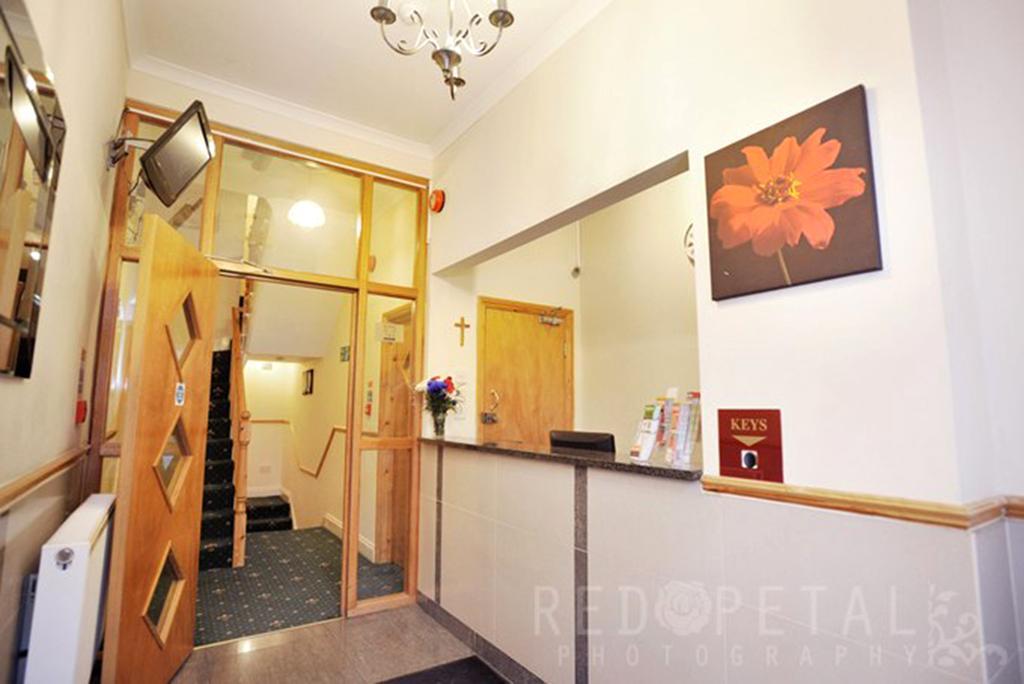 Elmwood Hotel Лондон Екстериор снимка
